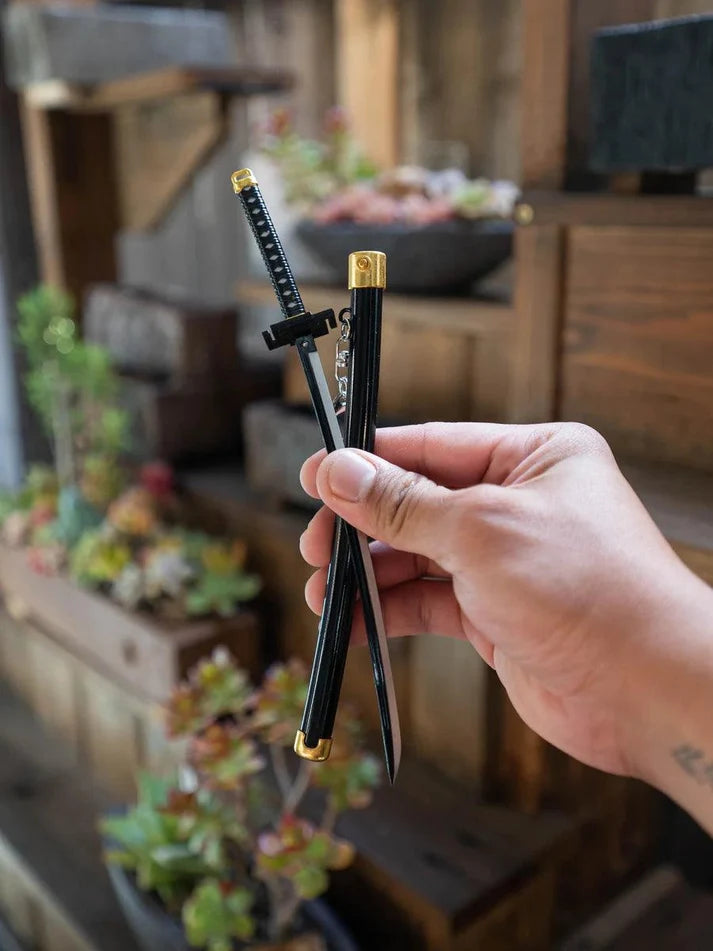 🔥Original Katana Keychains for Anime Lovers